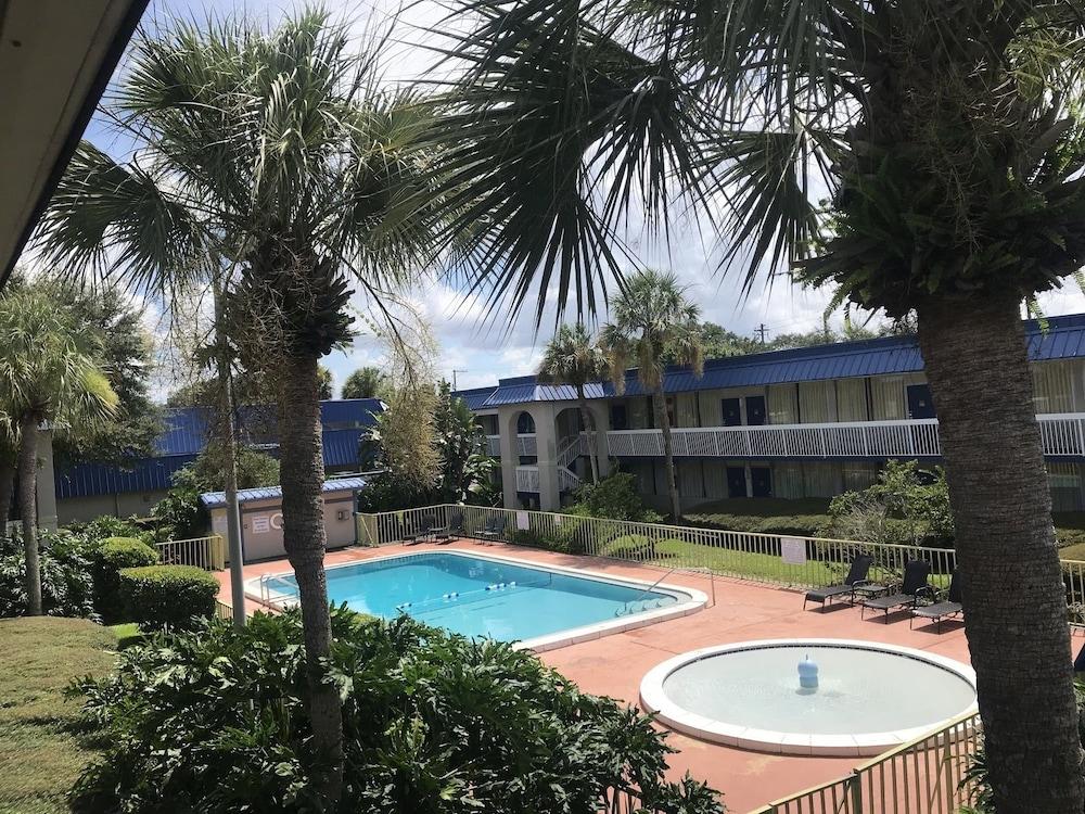 Quality Tampa 2*